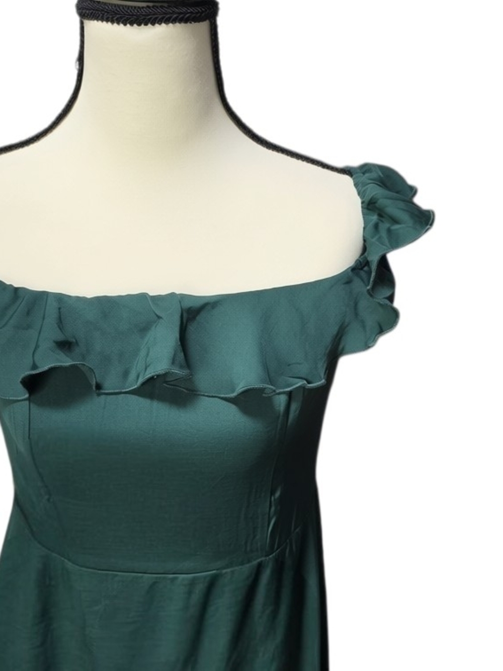 NEW ModCloth Ruffled & Radiant Off-The-Shoulder Dress - Picture 6 of 10